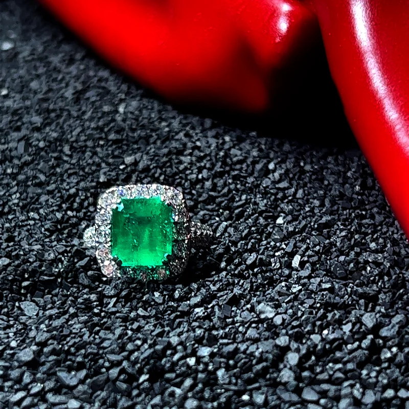 18k Couture Emerald and Diamond Ring