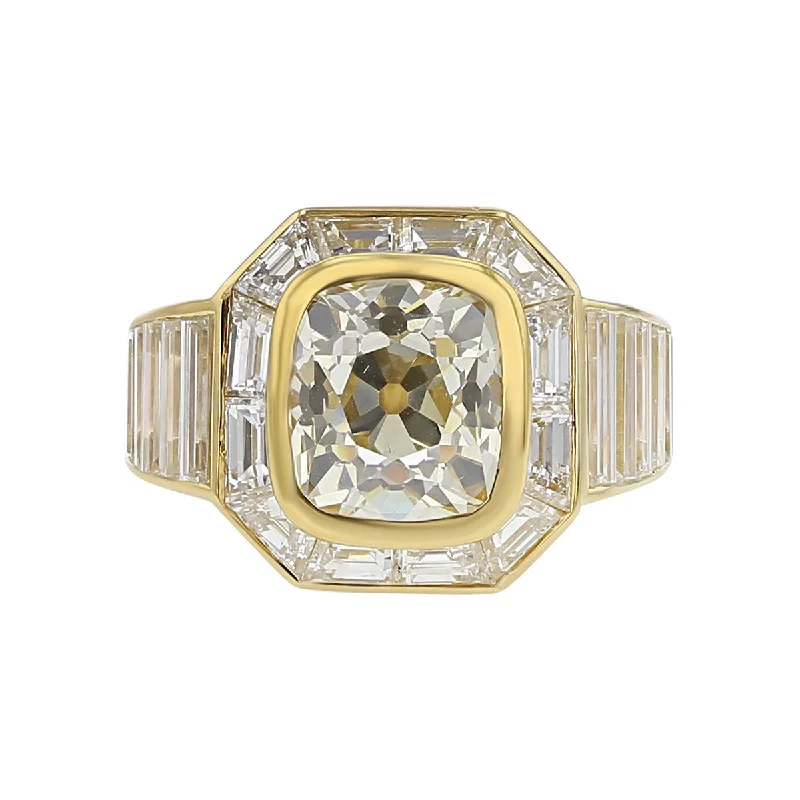 18K Yellow Gold Cushion-cut Diamond Ring