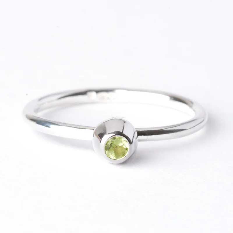 women’s zircon ring-Peridot Small Honey Pot Ring