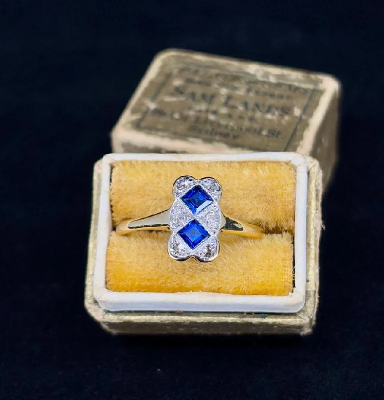 Antique 1920s Art Deco Sapphire and Diamond Ring