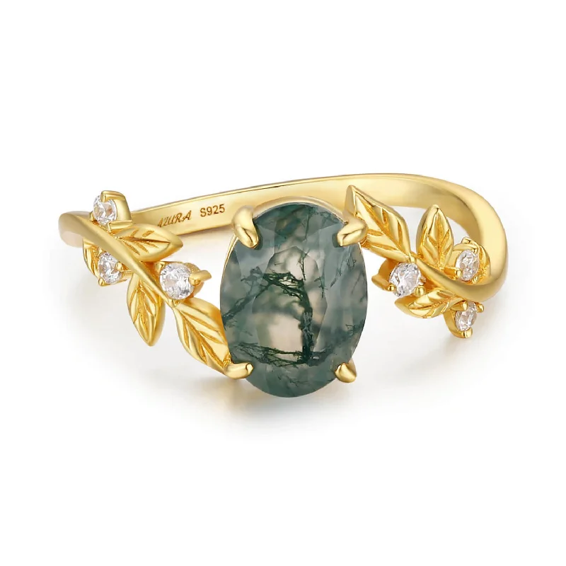 women’s trendy ring-Between the Leaf Oval Moss Agate Ring (Yellow Gold)©