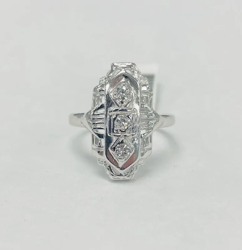 Vintage Three Stone Diamond Ring