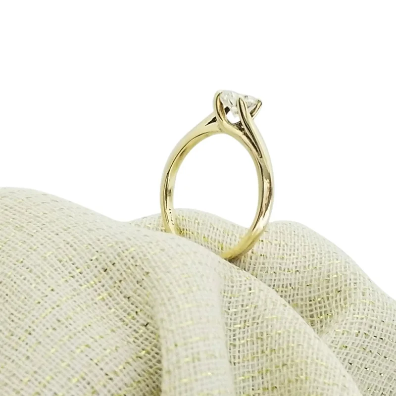 18kt Yellow Gold Diamond Ring