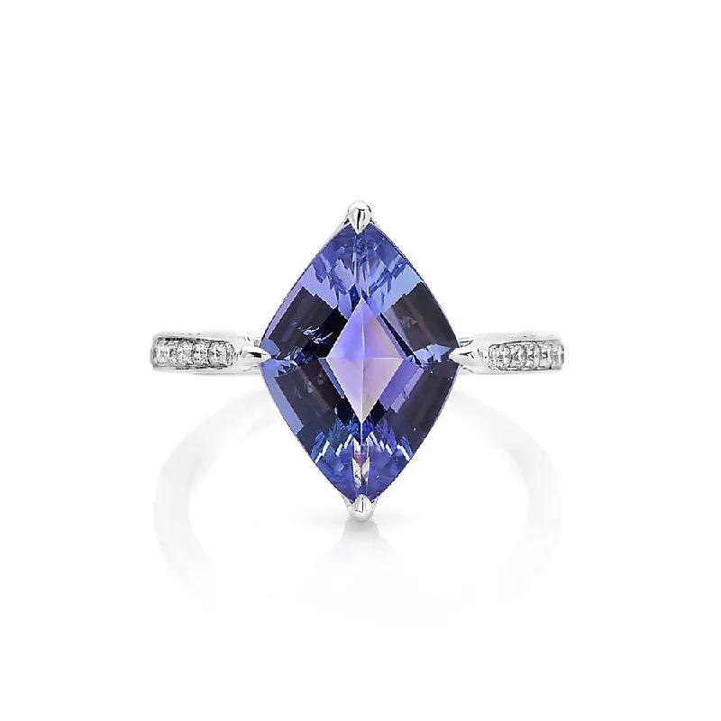 Tanzanite and Diamond Ring