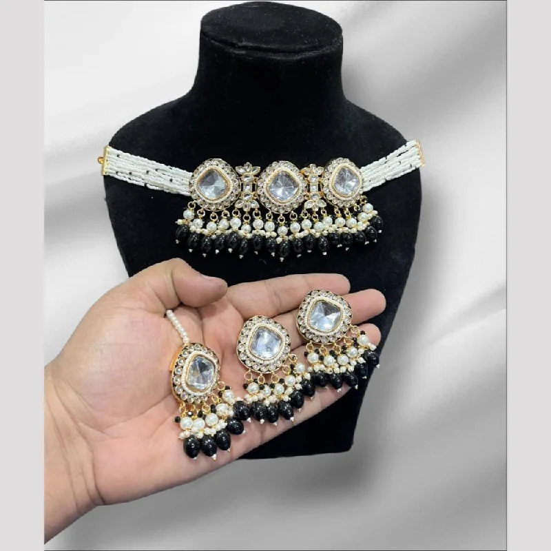 women’s stylish necklace-Hira Collections Gold Plated Kundan Stone And Pearls Choker Necklace Set