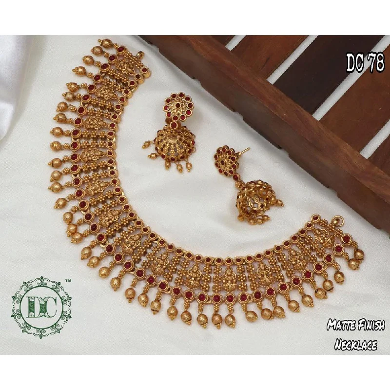 women’s luxurious necklace-Manisha Jewellery Pearl Gold Plated Choker Necklace Set