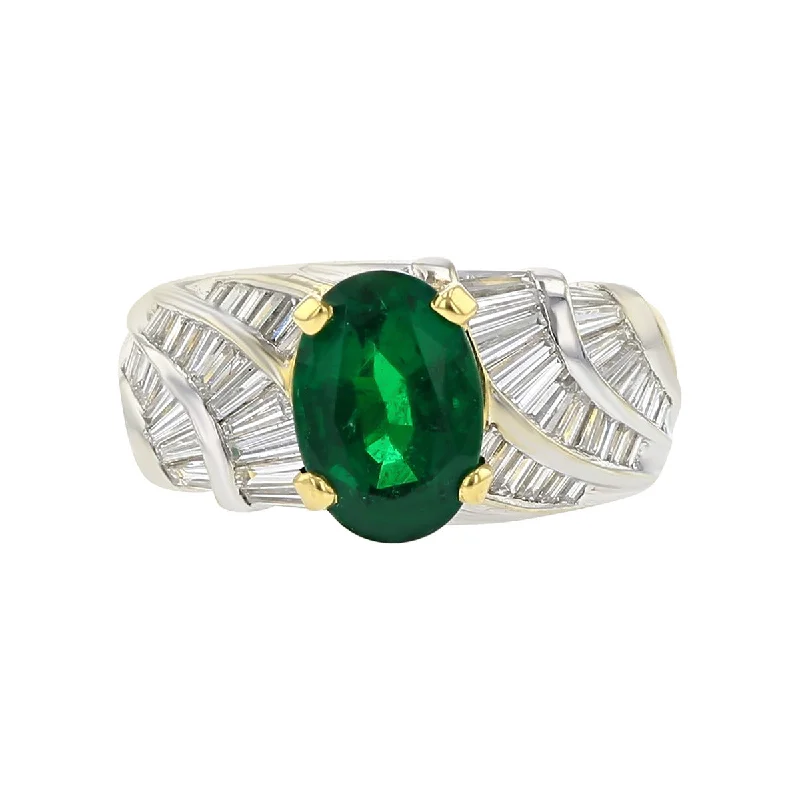 Emerald and Baguette Diamond Ring in 18K Gold