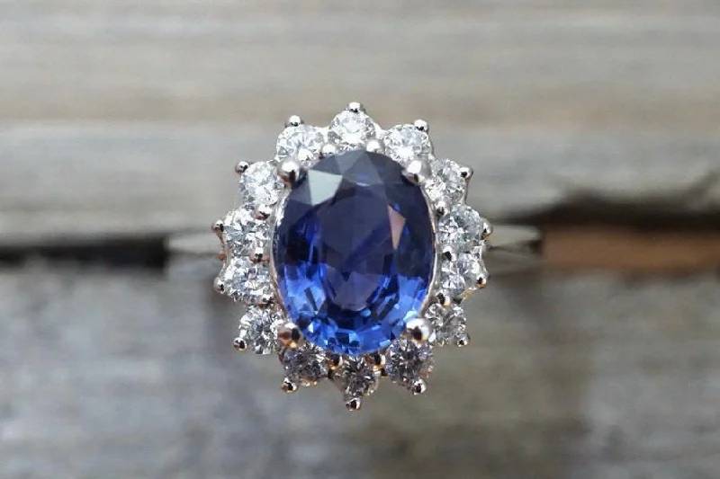 GIA CERTIFIED 18k White Gold Oval Cut Blue Sapphire Diamond Ring